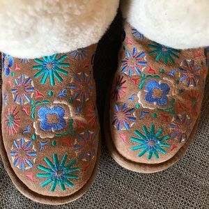 Embroidered UGG’s